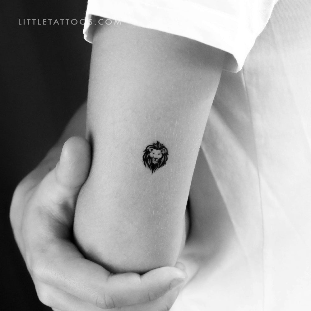 Tiny Heart Face Tattoos - Cute & Bold