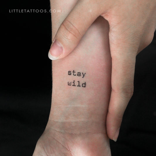 Tatuaje temporal "Stay Wild" de fuente de máquina de escribir - Juego de 3