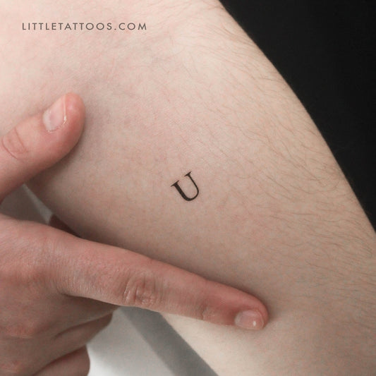 Tatuaje temporal de la letra U mayúscula con serifa - Juego de 3