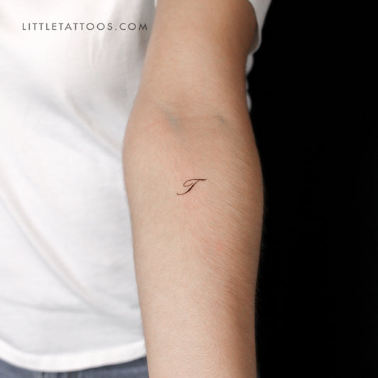 Tatuaje temporal con letra T cursiva (juego de 3)