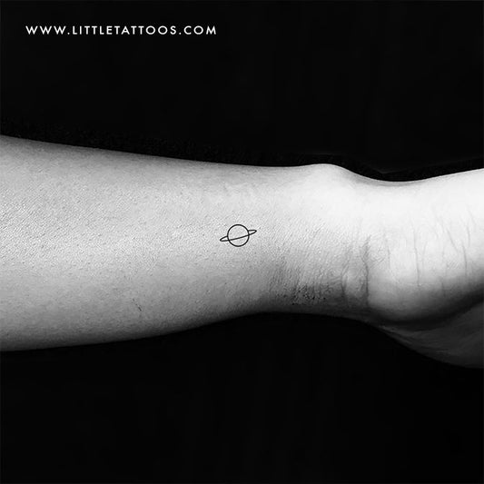 Tatuaje temporal minimalista de Saturno - Juego de 3
