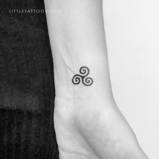 Tatuaje temporal de trisquel (juego de 3)