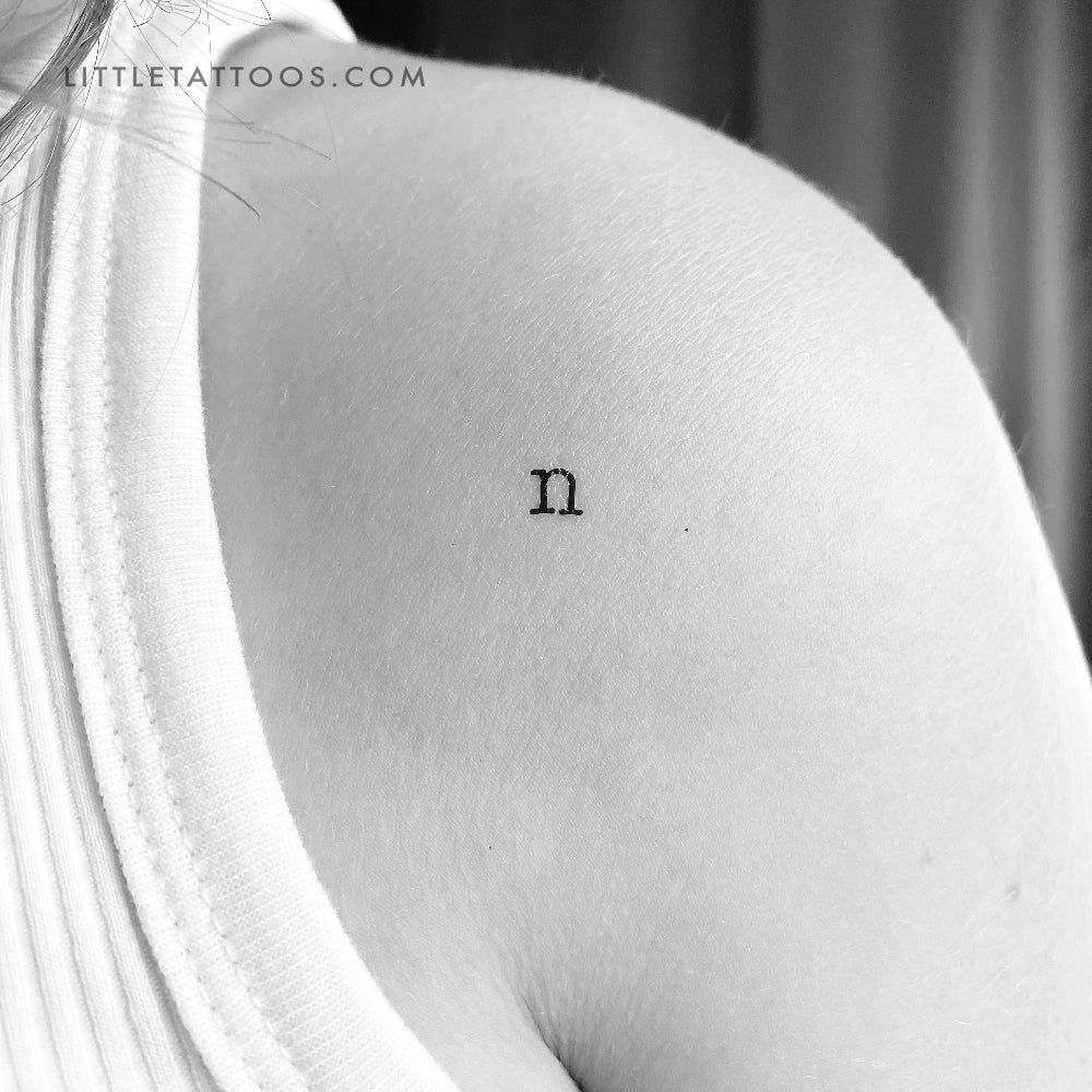 Tatuaje temporal de la letra N minúscula de máquina de escribir (juego de 3)