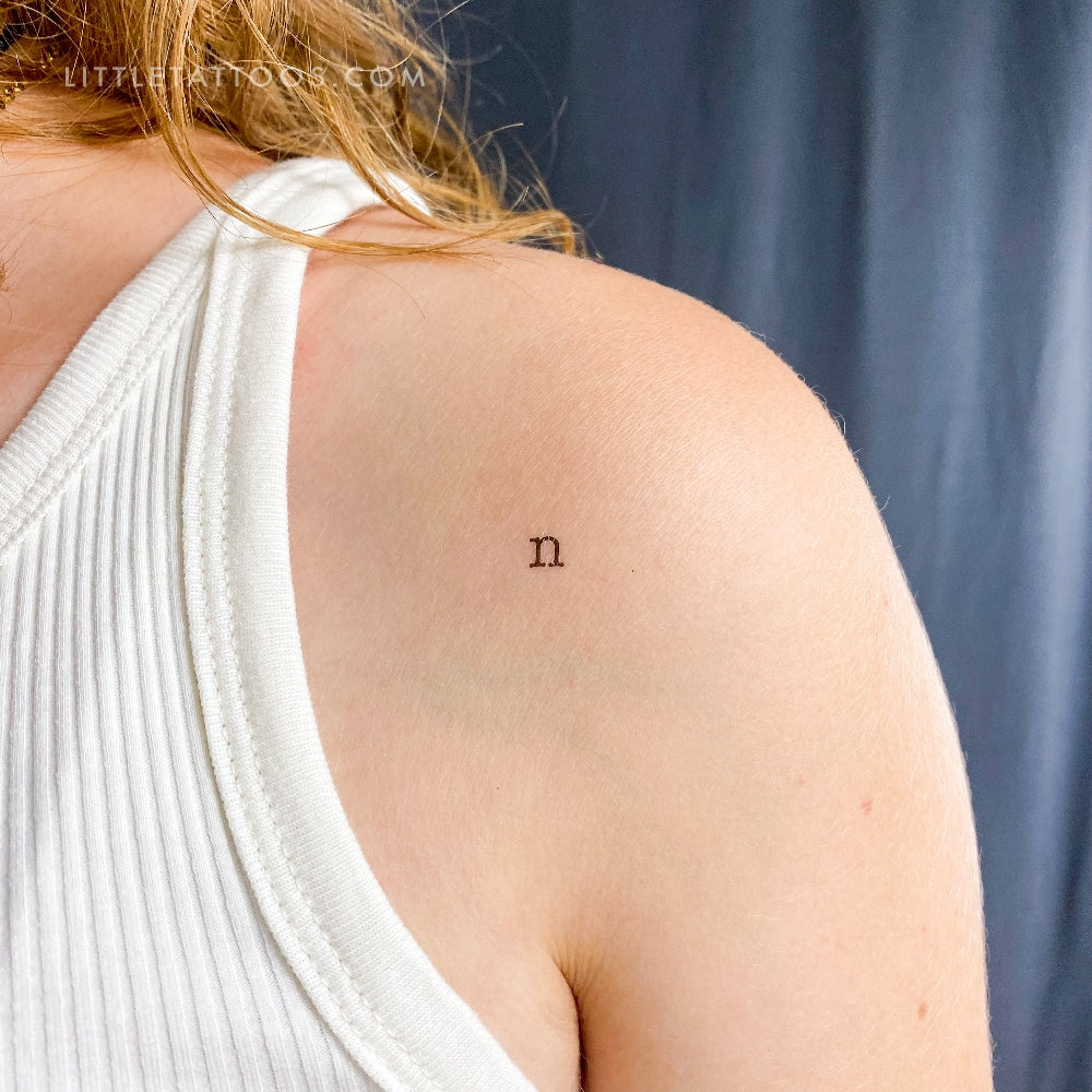 Tatuaje temporal de la letra N minúscula de máquina de escribir (juego de 3)