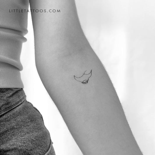 Fine Line Manta Ray Temporary Tattoo - Set of 3