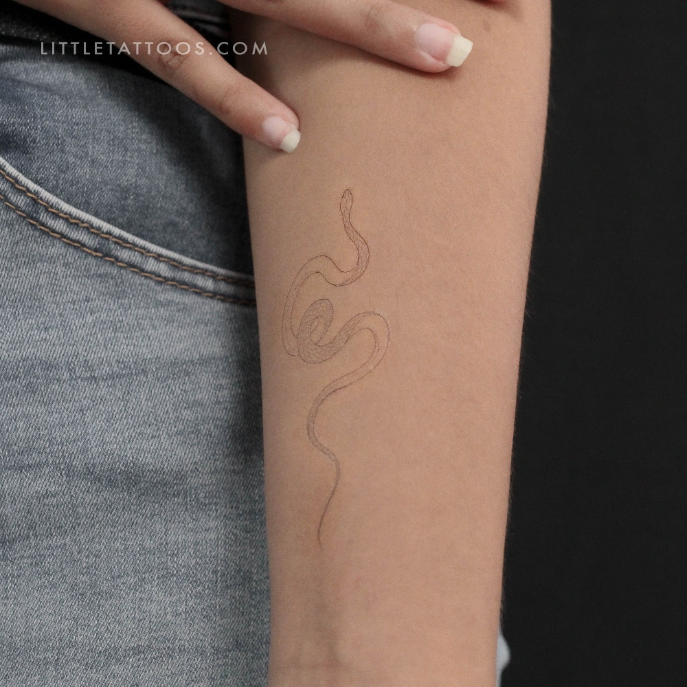 Tatuaje temporal de serpiente escamosa de línea fina de Harmlessberry (juego de 3)