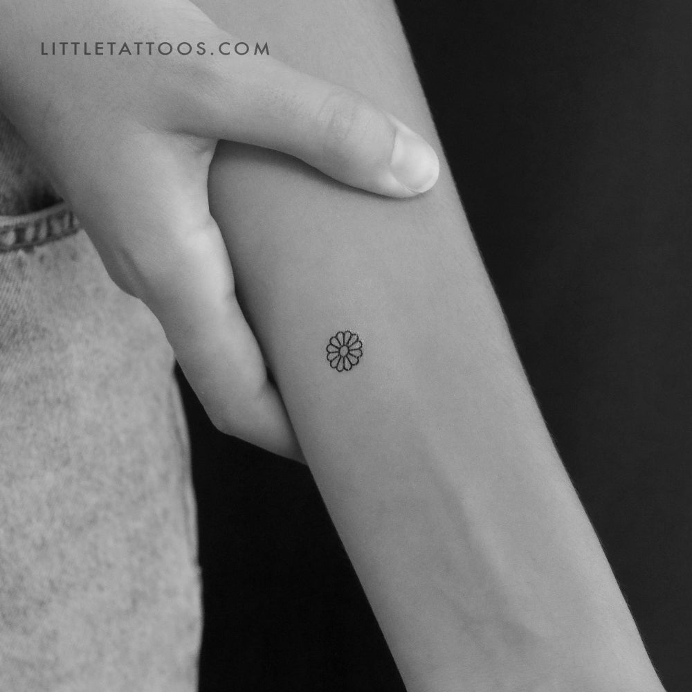 Minimalist Daisy Temporary Tattoo - Set of 3