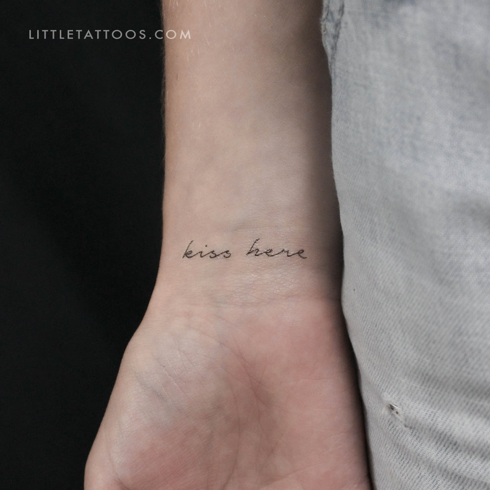 Handwritten Font Kiss Here Temporary Tattoo - Set of 3