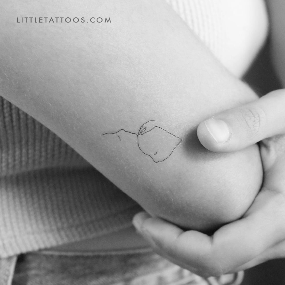 Minimalist Mother of 3 Tattoo Idea