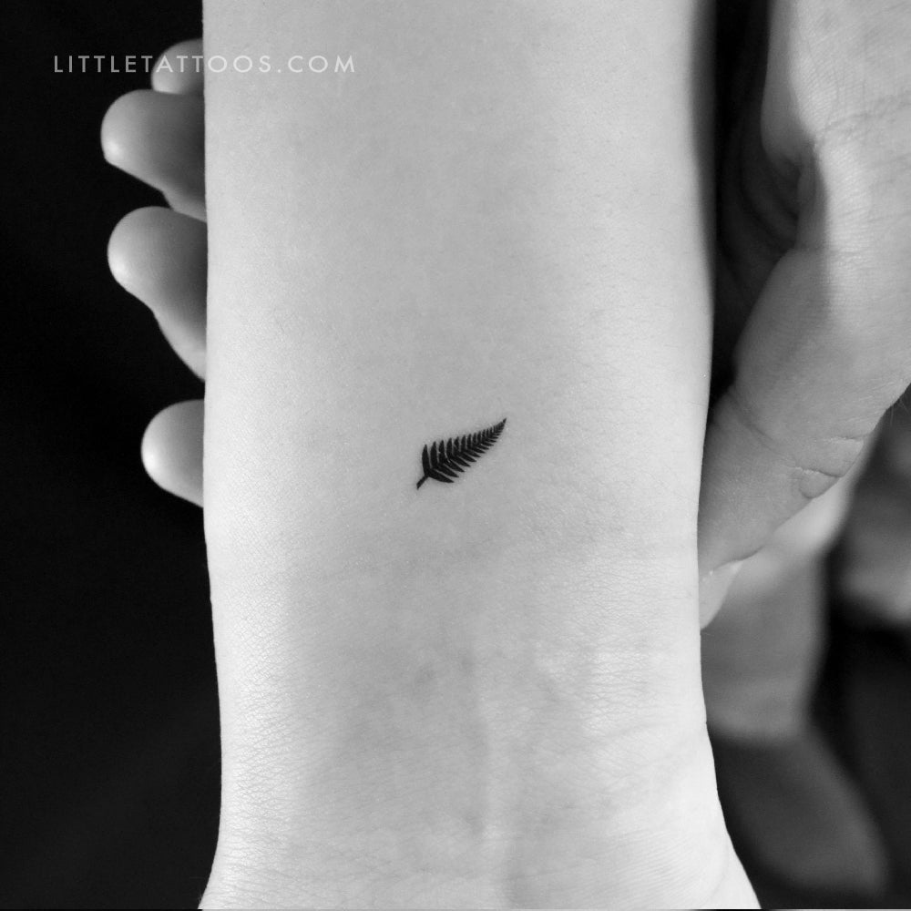 Tatuaje temporal de hoja de helecho plateado (juego de 3)