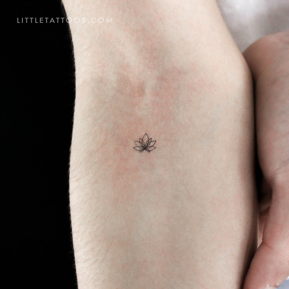 Tatuaje temporal minimalista de loto (juego de 3)