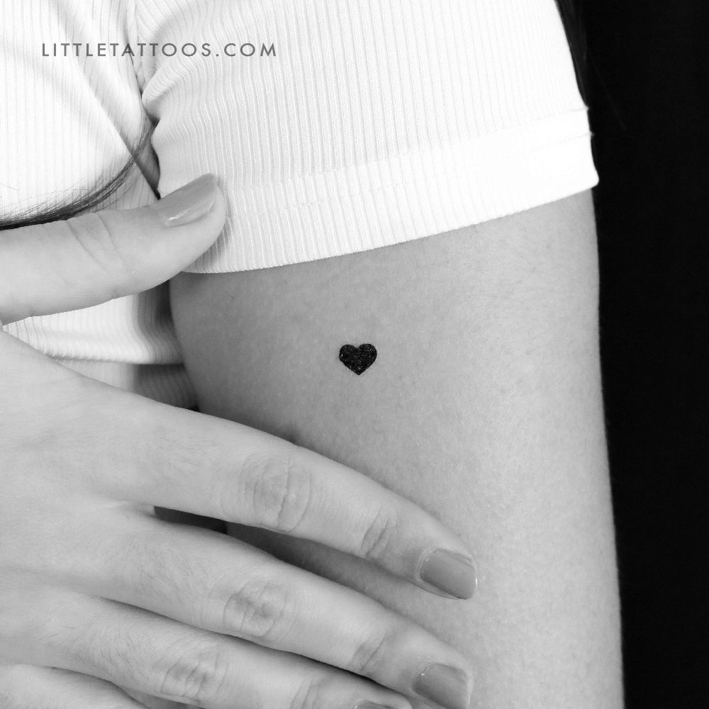 Tatuaje temporal de corazón negro pequeño - Juego de 3