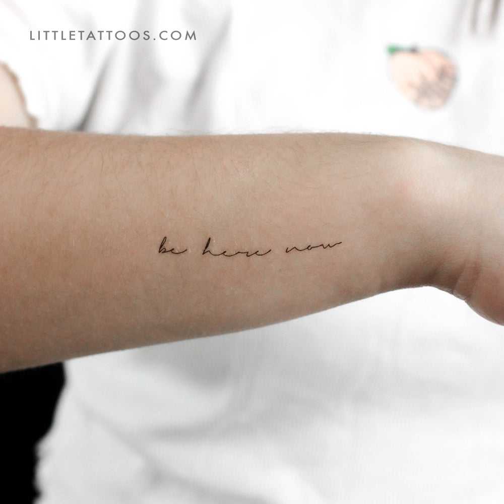Tatuaje temporal pequeño "Be Here Now" (juego de 3)