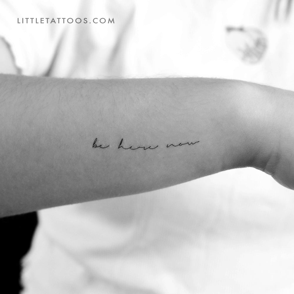 Tatuaje temporal pequeño "Be Here Now" (juego de 3)