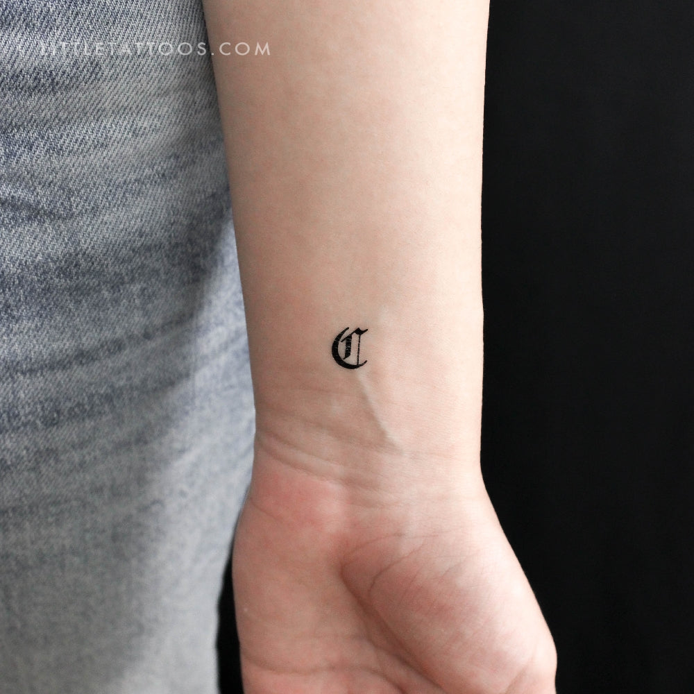 Tatuaje temporal de la letra C gótica - Juego de 3