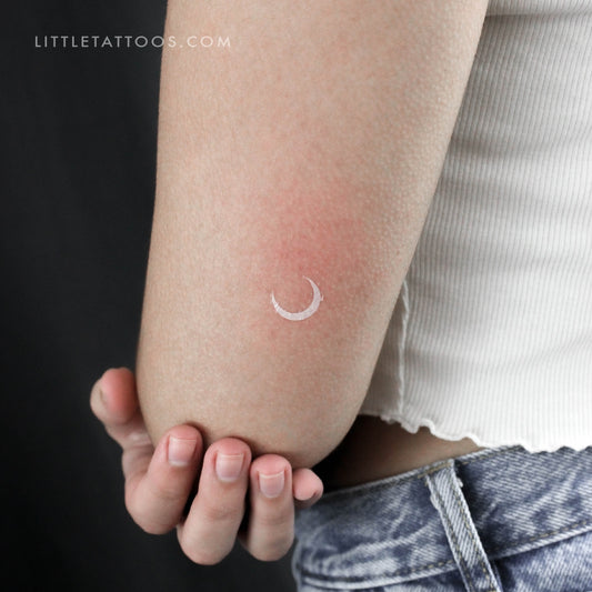 Tatuaje temporal de media luna afilada con tinta blanca (juego de 3)