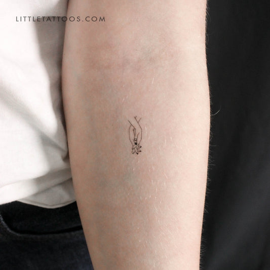 Holding Hands Temporary Tattoo - Set of 3