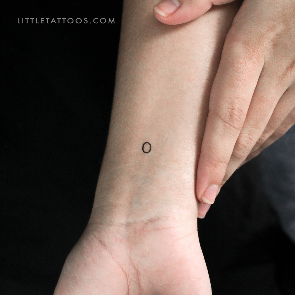 Tatuaje temporal de la letra O mayúscula de máquina de escribir (juego de 3)