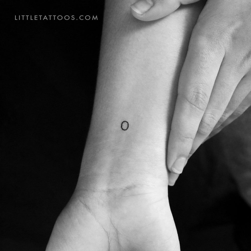 Tatuaje temporal de la letra O mayúscula de máquina de escribir (juego de 3)
