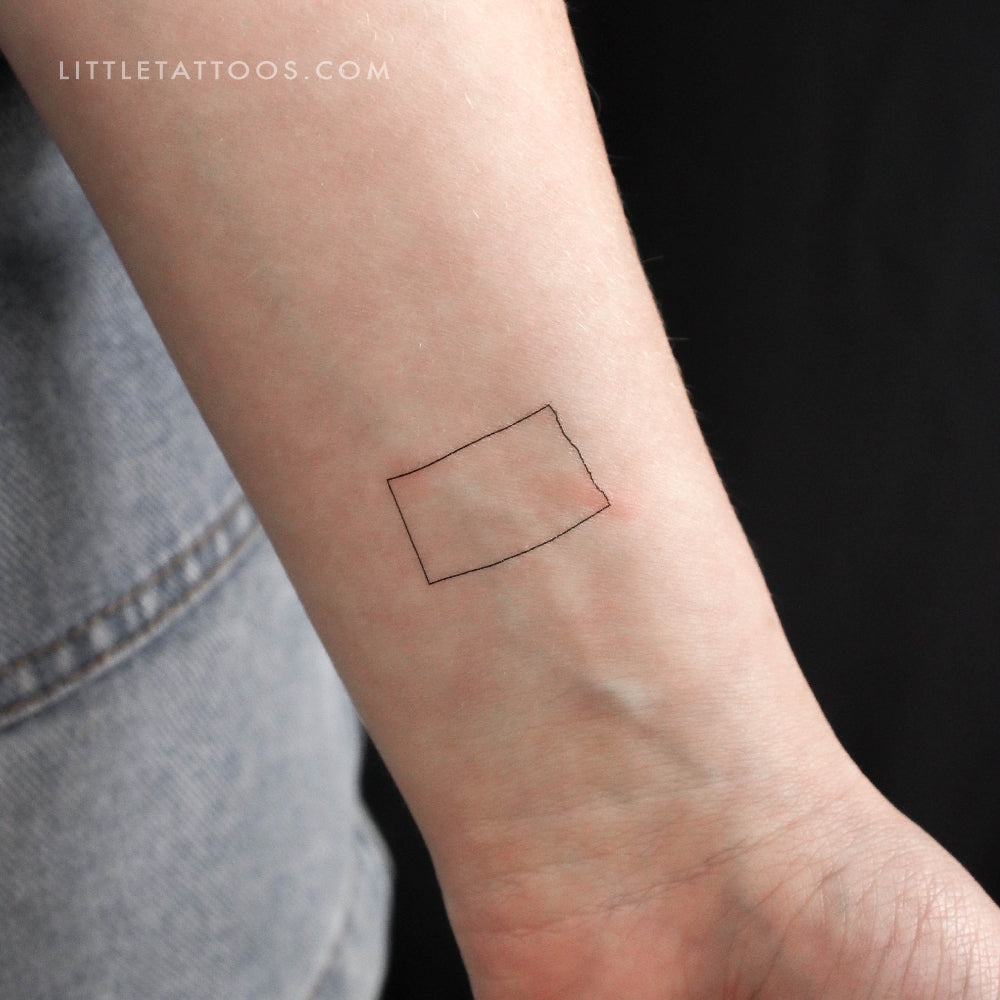 Tatuaje temporal del contorno del mapa de Dakota del Norte (juego de 3)