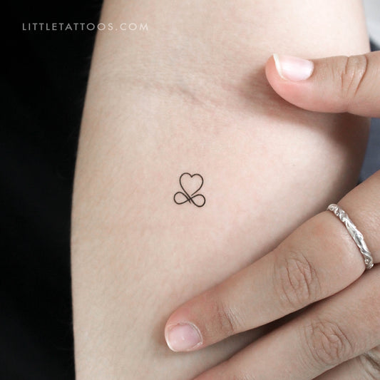 Tatuaje temporal de corazón infinito diminuto (juego de 3)
