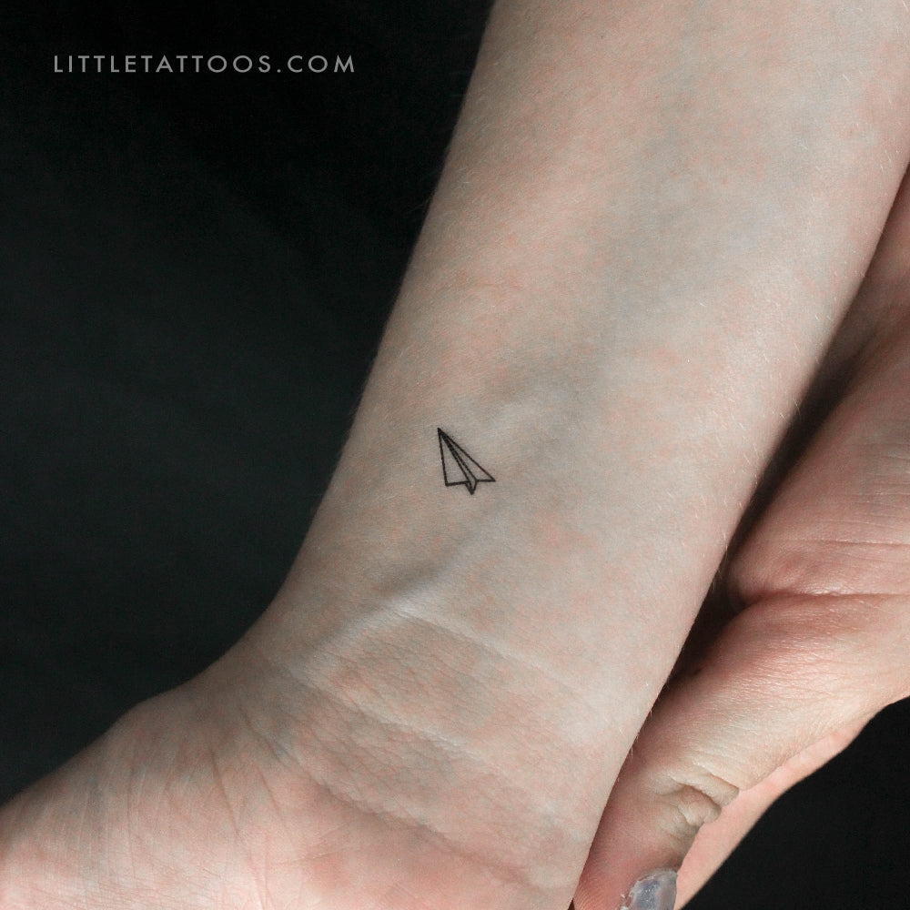 Tatuaje temporal de avión de papel pequeño (juego de 3)