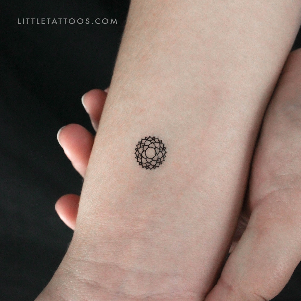 Tatuaje temporal pequeño del chakra Sahasrara (juego de 3)