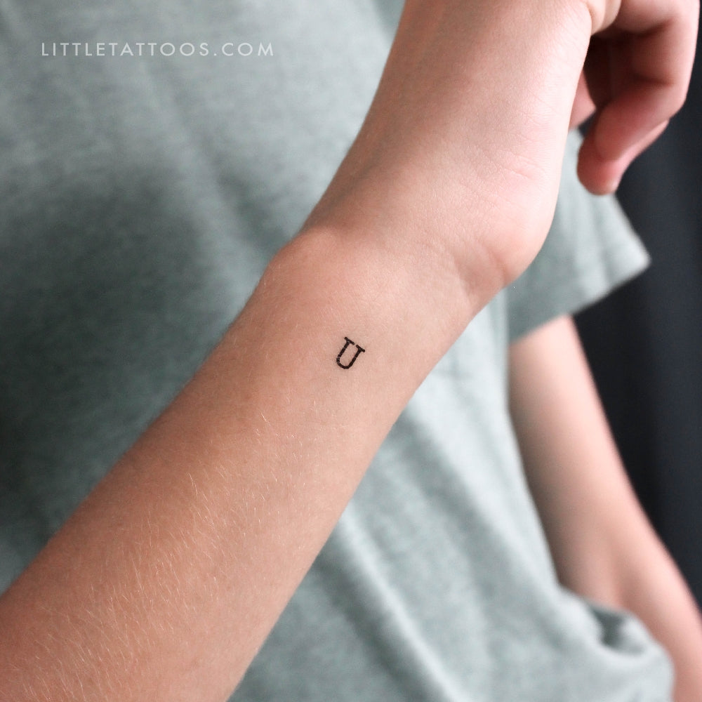 Tatuaje temporal de la letra U mayúscula de máquina de escribir (juego de 3)