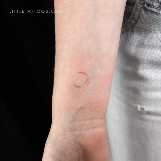 Crescent Moon Type I [Red] by Jakenowicz Temporary Tattoo - Set of 3