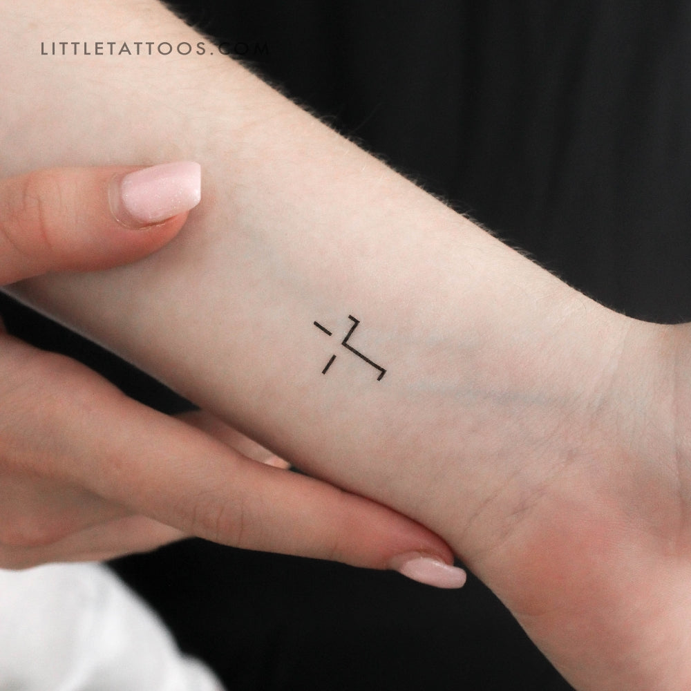 Matching Cross Tattoos for Couples: A Symbol of Unity