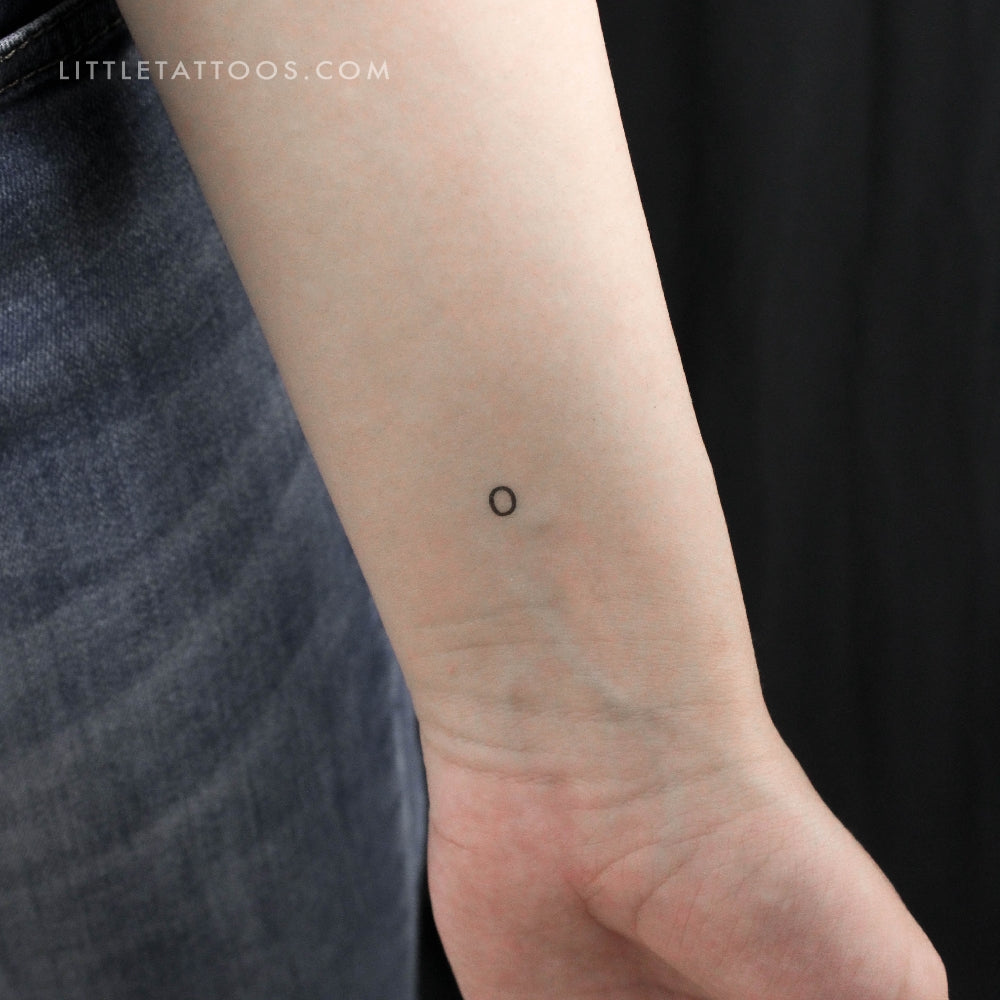 Tatuaje temporal de la letra O minúscula de máquina de escribir (juego de 3)