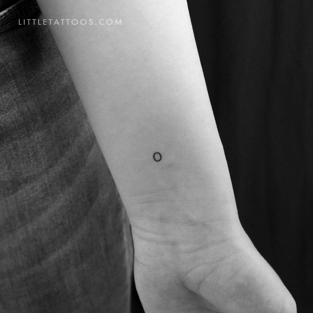 Tatuaje temporal de la letra O minúscula de máquina de escribir (juego de 3)