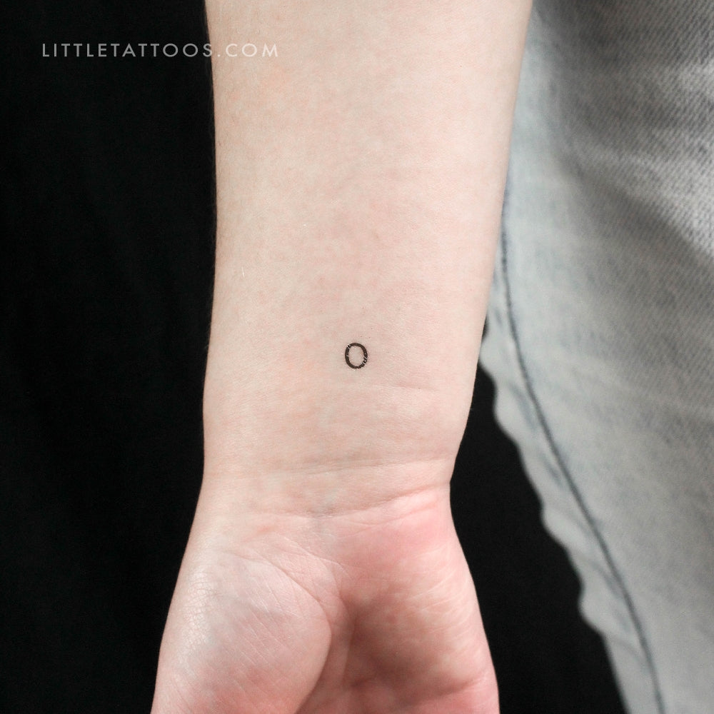 Tatuaje temporal de la letra O mayúscula de máquina de escribir (juego de 3)