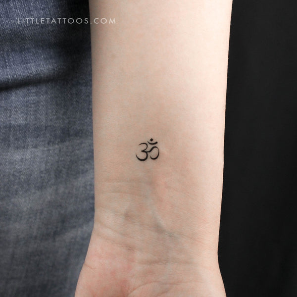 Tiny Fine Line Om Temporary Tattoo - Set of 3