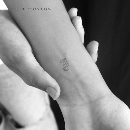 Tatuaje temporal con la letra J en inglés antiguo (juego de 3)