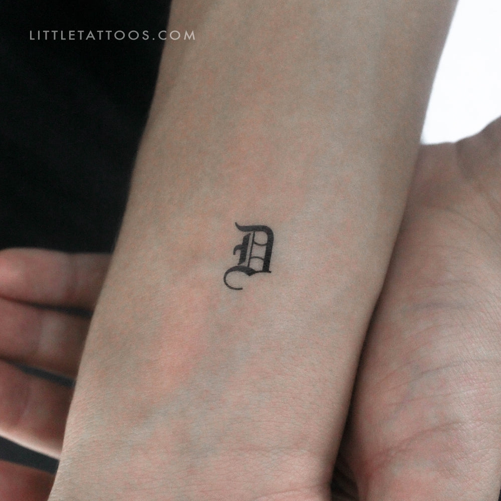Tatuaje temporal de la letra D gótica - Juego de 3