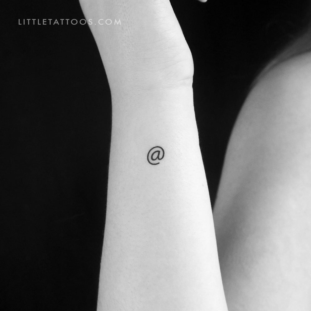 Tatuaje temporal con el símbolo @ - Juego de 3