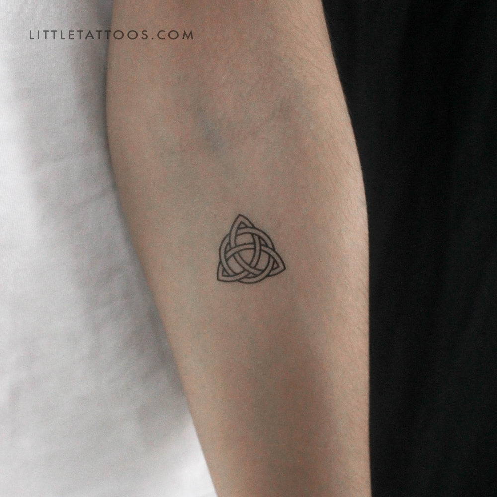 Small Interlaced Trinity Knot Temporary Tattoo - Set of 3 – Little Tattoos, image size:1000x1000