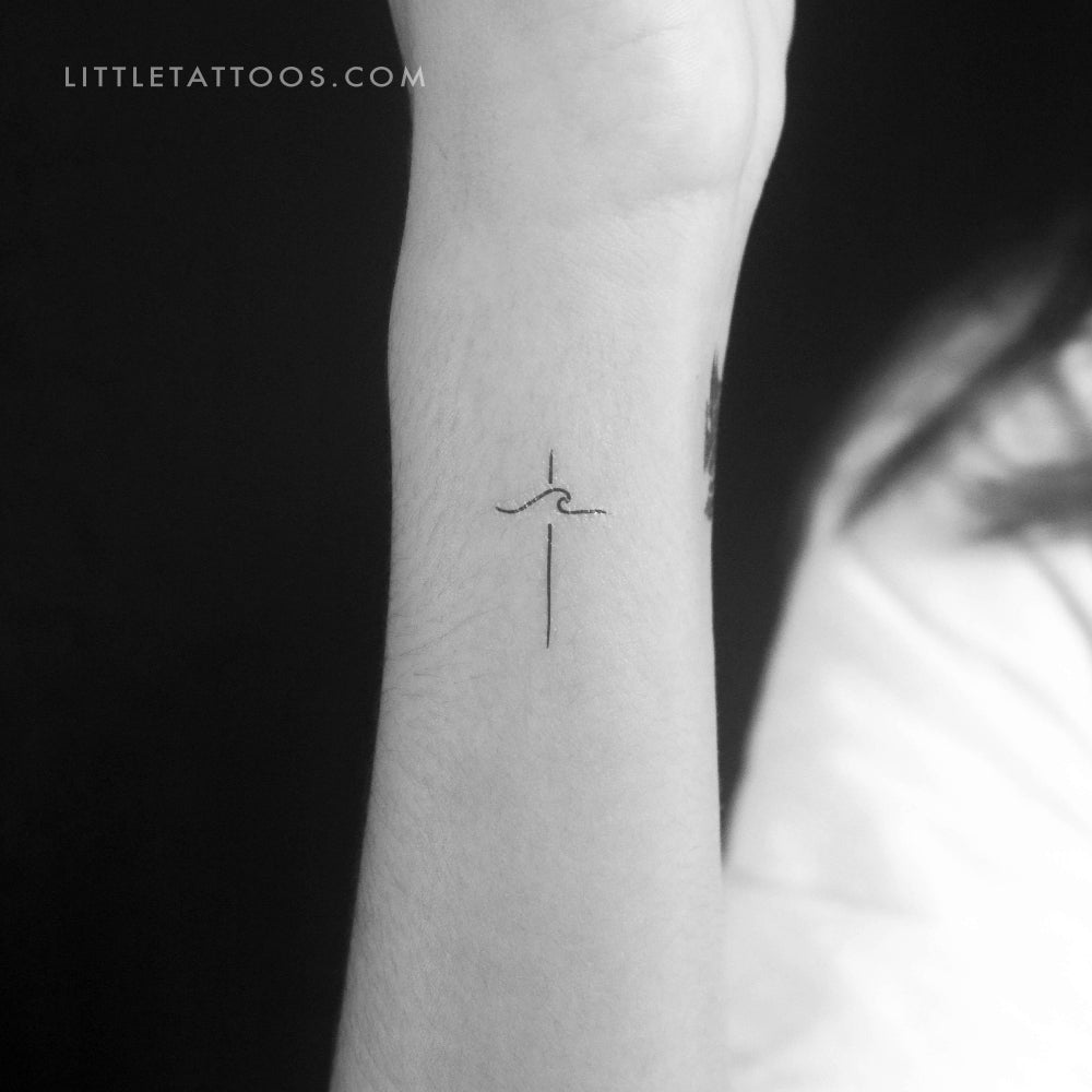 Stylish Small Cross Tattoos for Wrist
