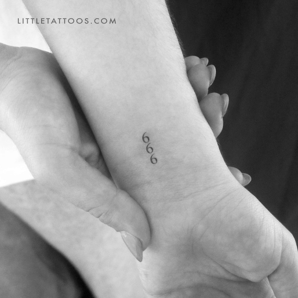 Tatuaje temporal vertical pequeño 666 - Juego de 3