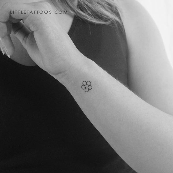 Minimalist Flower Outline Temporary Tattoo - Set of 3