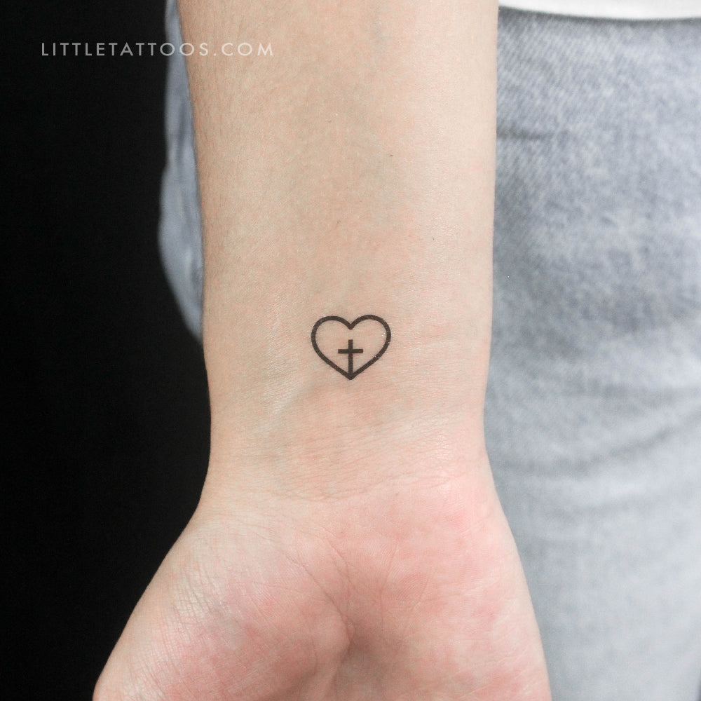 Tatuaje temporal de cruz dentro de un corazón (juego de 3)
