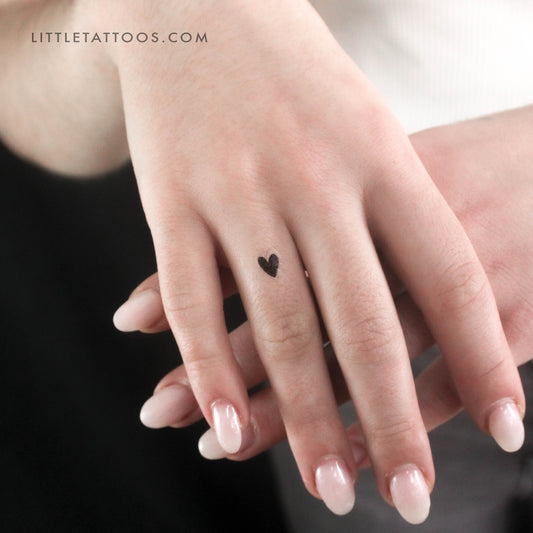 Tatuaje temporal de corazón negro pequeño (juego de 3)
