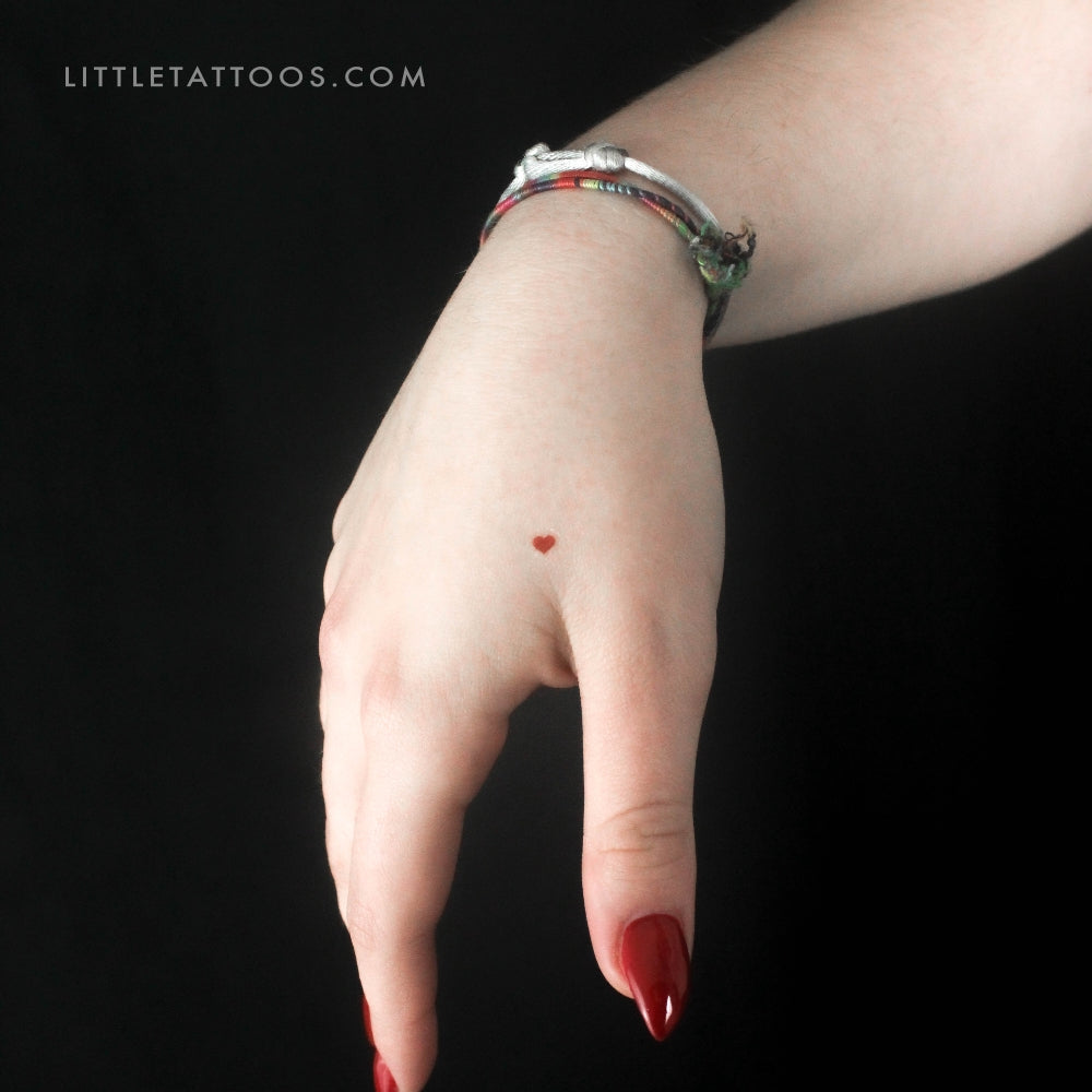 Tatuaje temporal de corazón rojo pequeño (juego de 3)