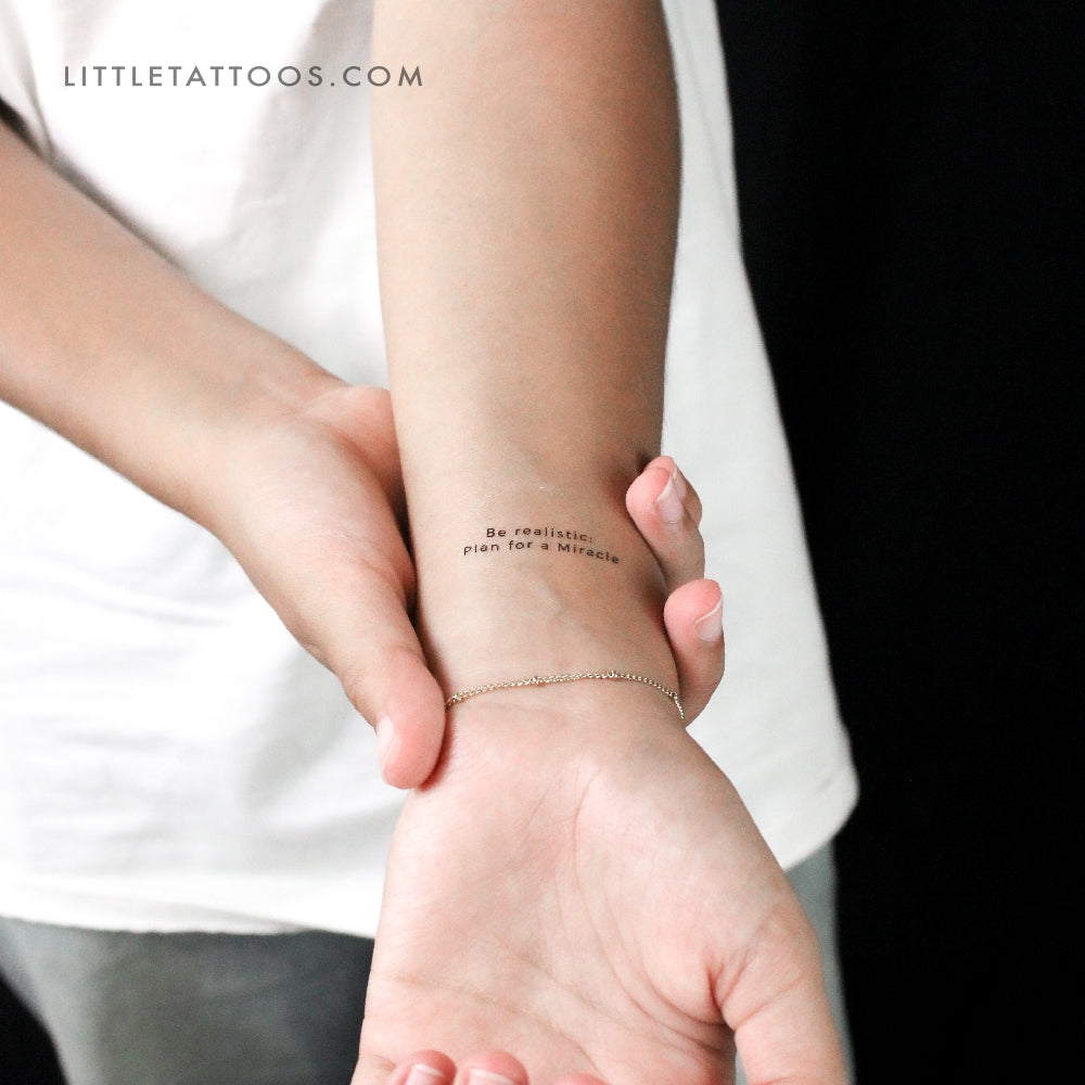 Sé realista: Planifica un tatuaje temporal milagroso (juego de 3)