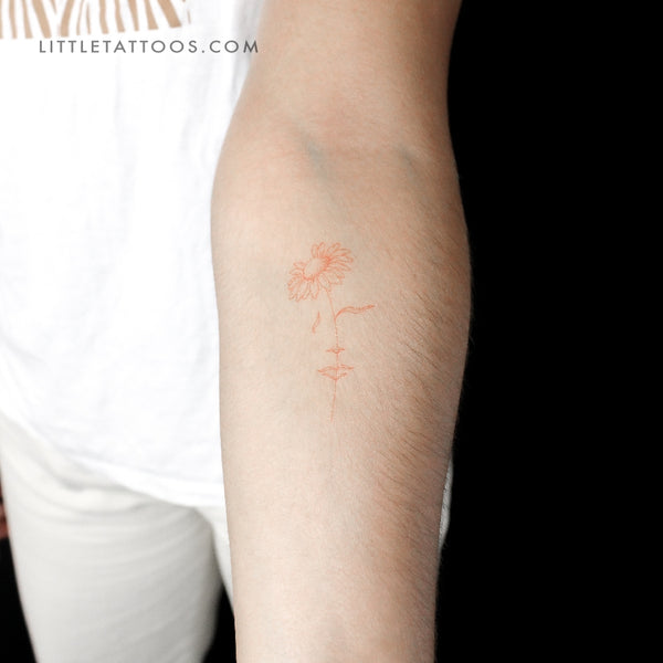 A Dreaming Daisy [Red] by Jakenowicz Temporary Tattoo - Set of 3