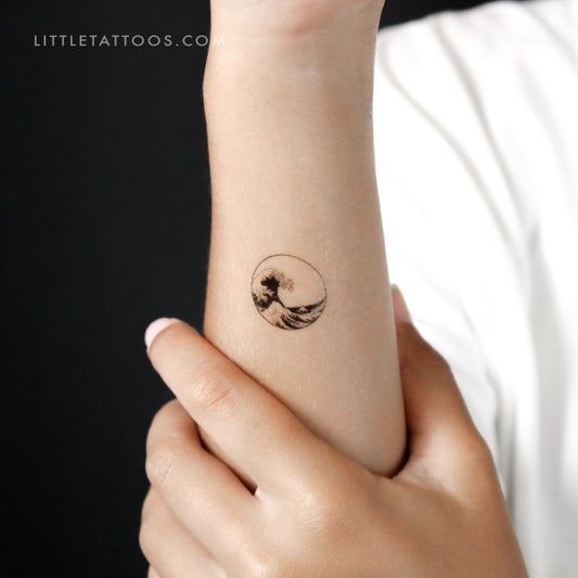 Minimalist The Great Wave off Kanagawa Circle Temporary Tattoo - Set of 3