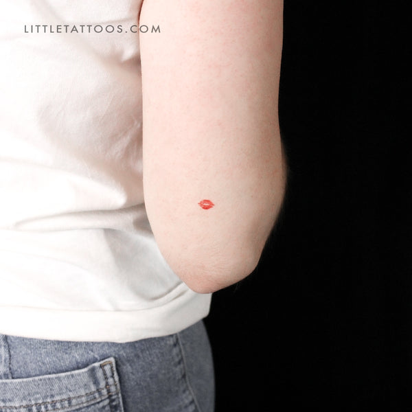 Tiny Kiss Mark Temporary Tattoo - Set of 3