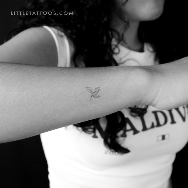 Fine Line Holly Temporary Tattoo - Set of 3