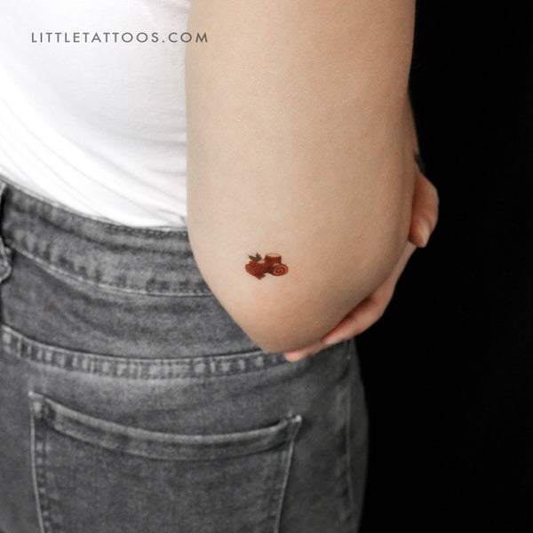Yule Log Temporary Tattoo - Set of 3